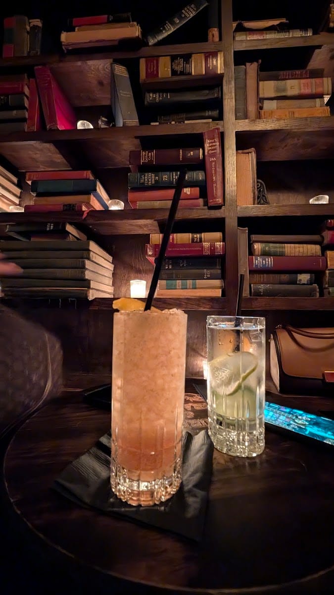 The Library, photo 3