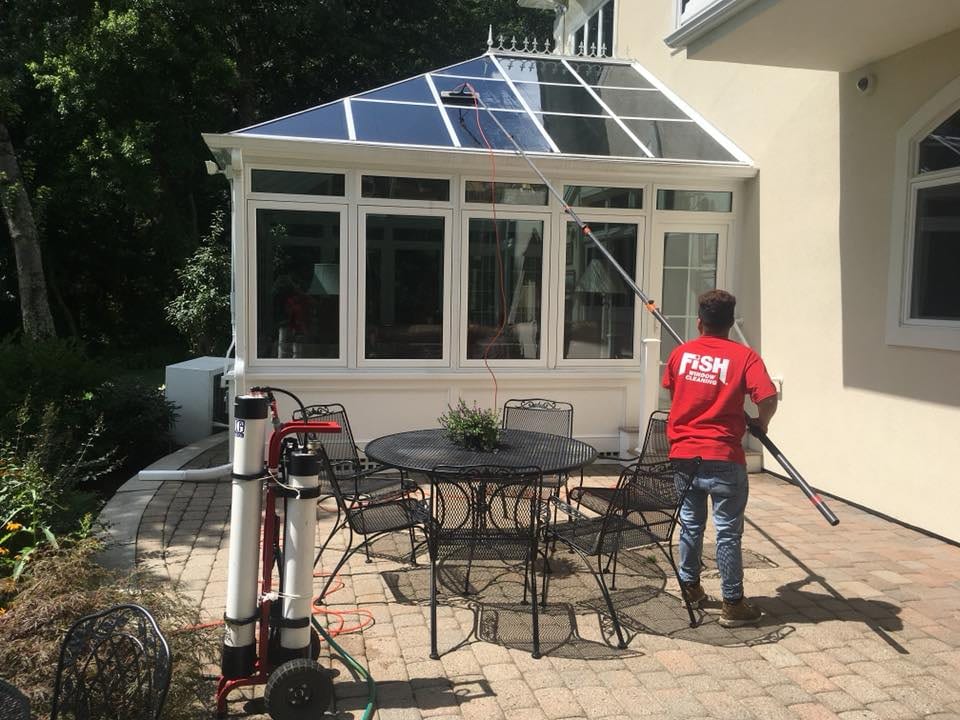Fish Window Cleaning, photo 3