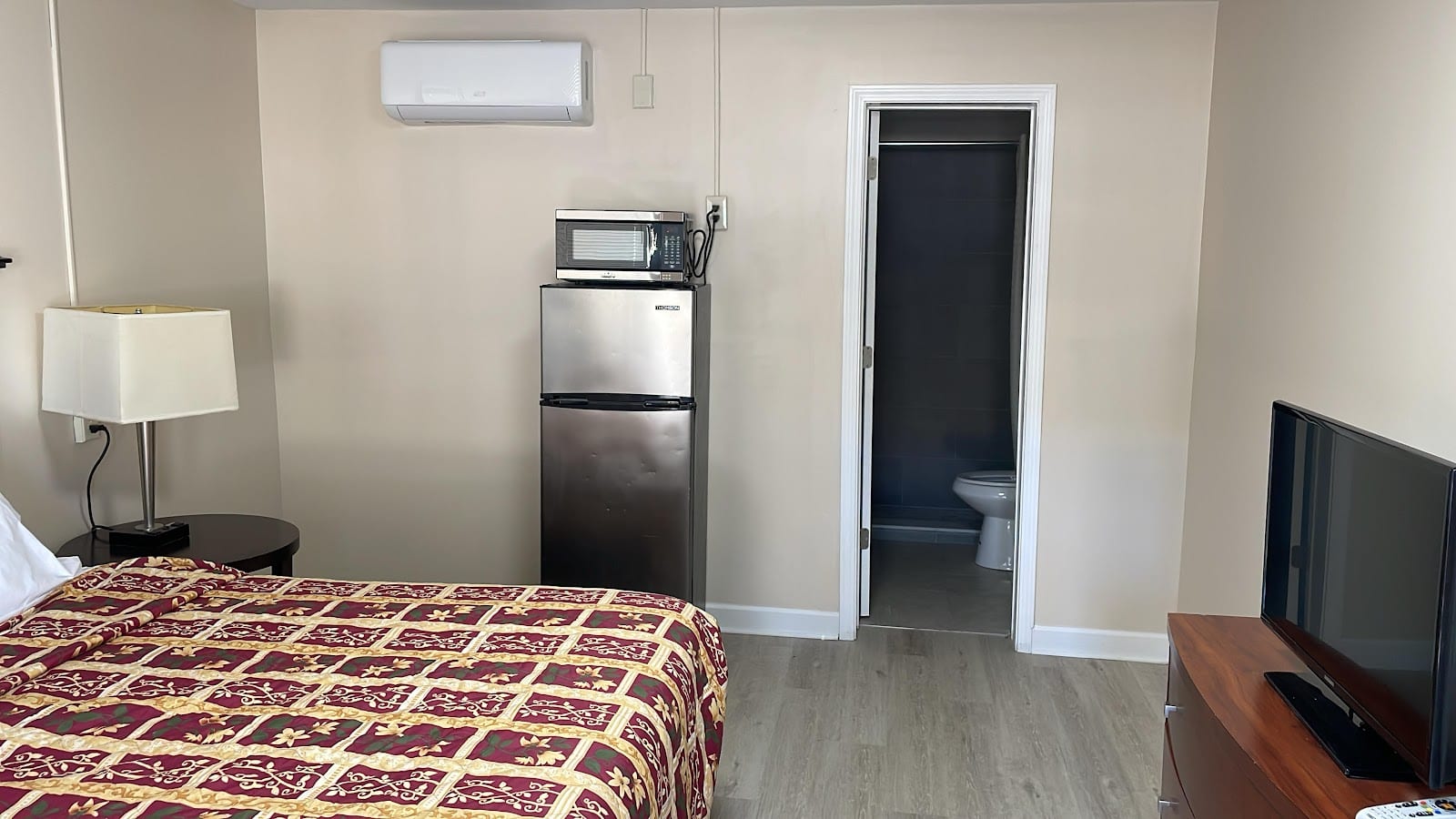 SKY INN