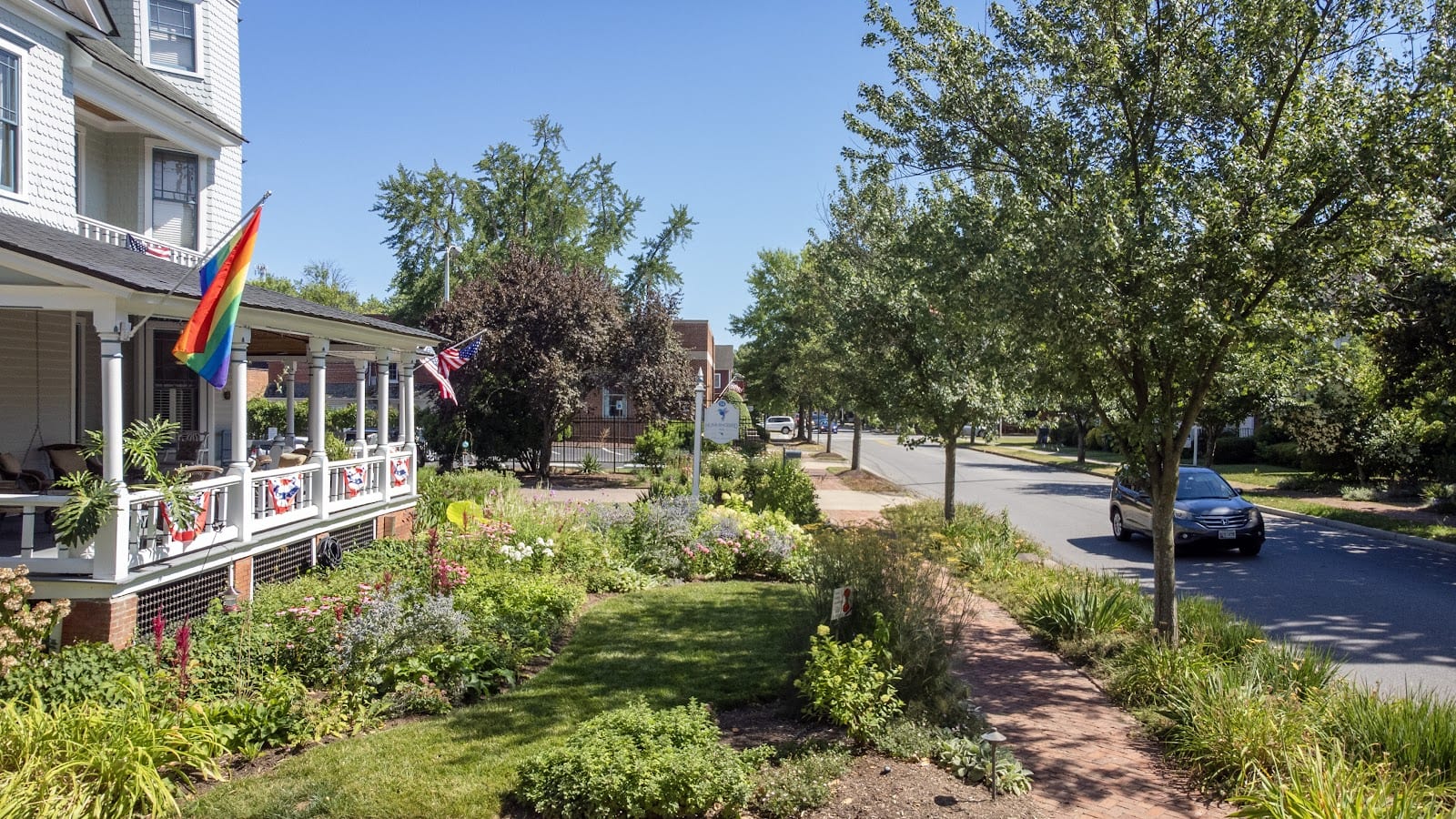 Good Earth Gardeners