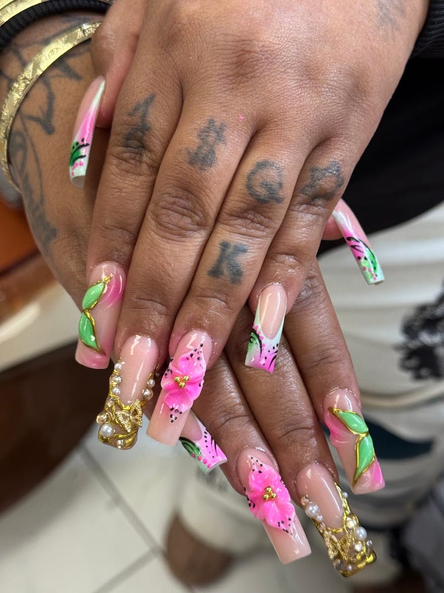 Michael Nails
