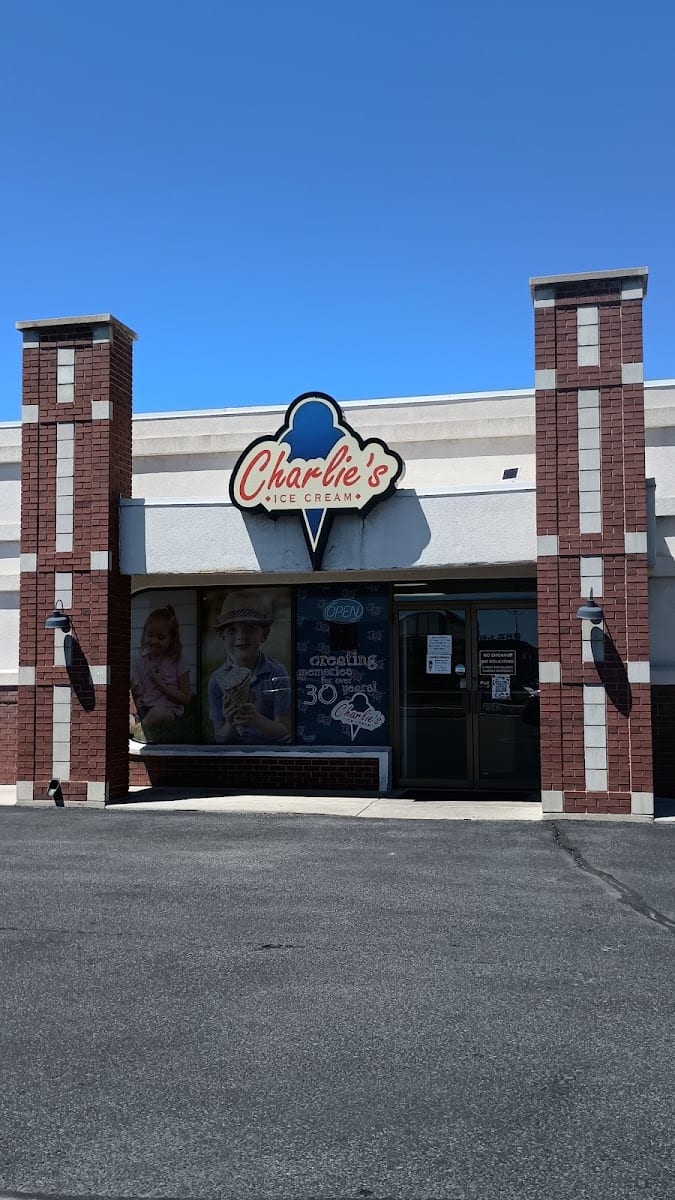 Charlie's Supreme Ice Cream, photo 2