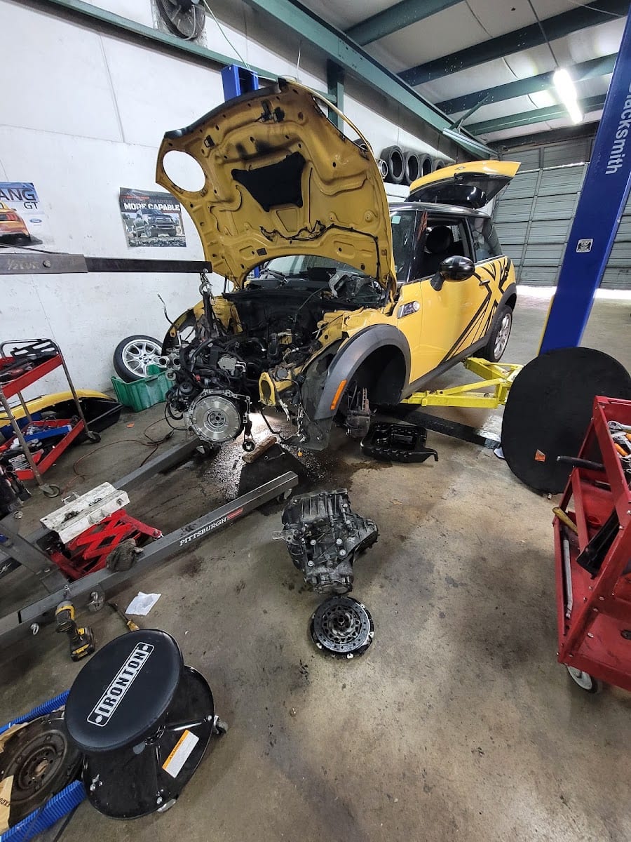 Hernandez Auto Repair, photo 3