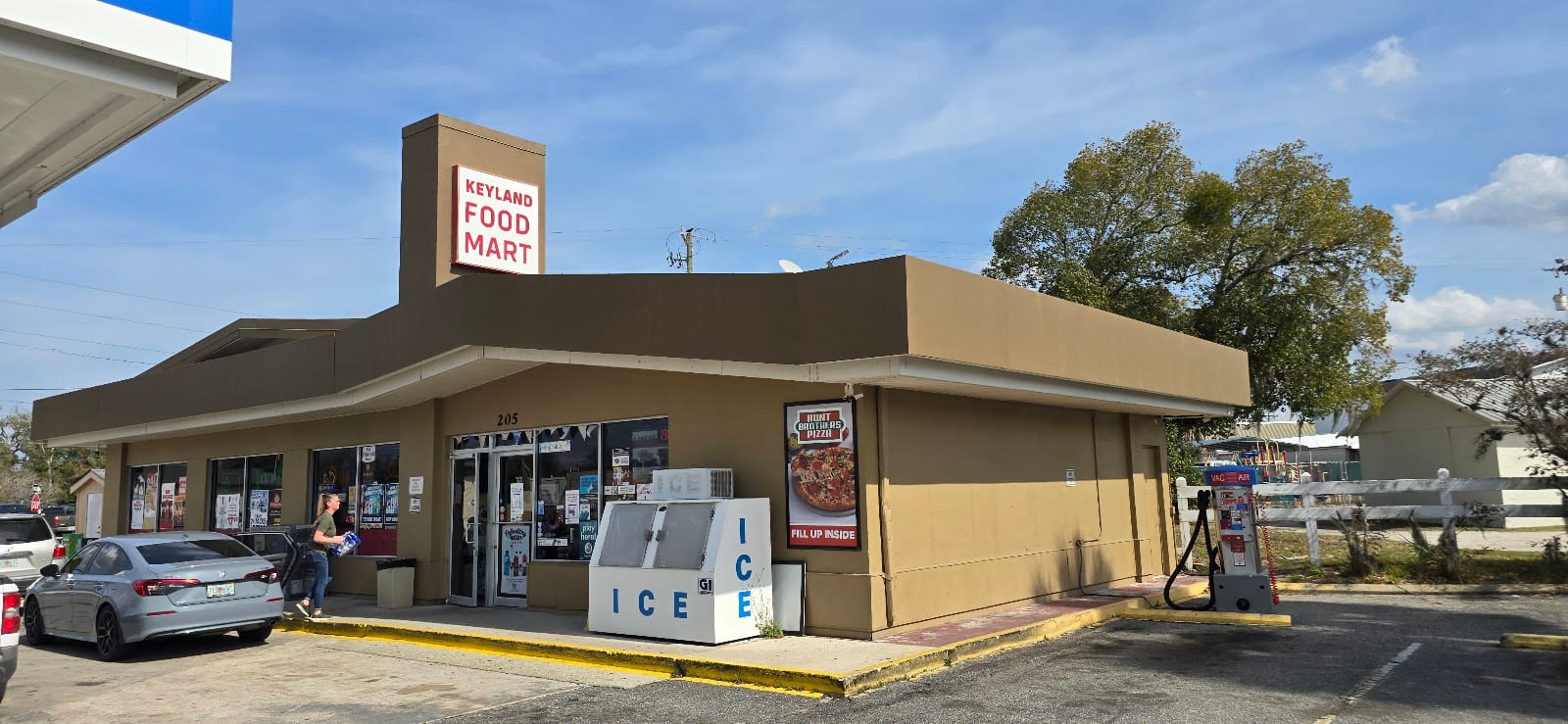Hunt Brothers Pizza
