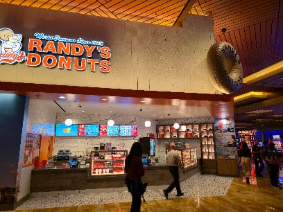 Randy's Donuts