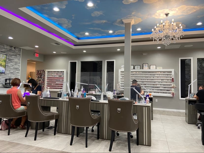 Noire Nail & Bar