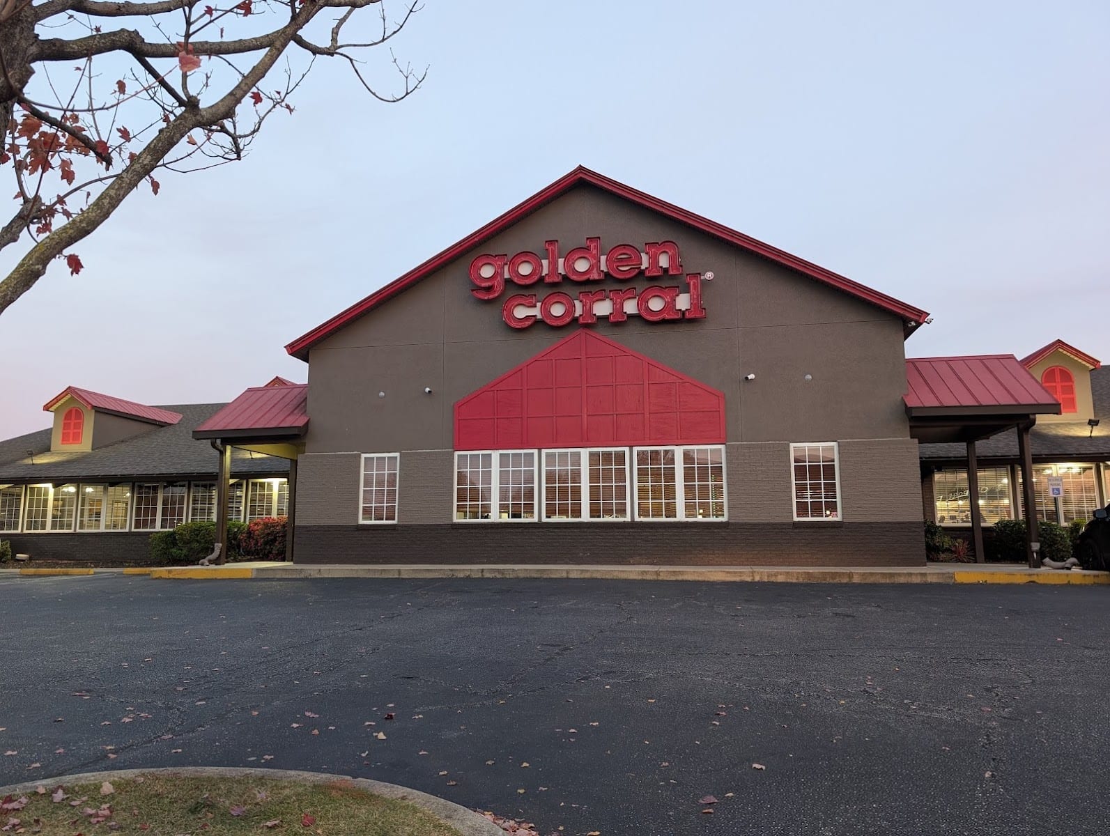 Golden Corral Buffet & Grill, photo 4