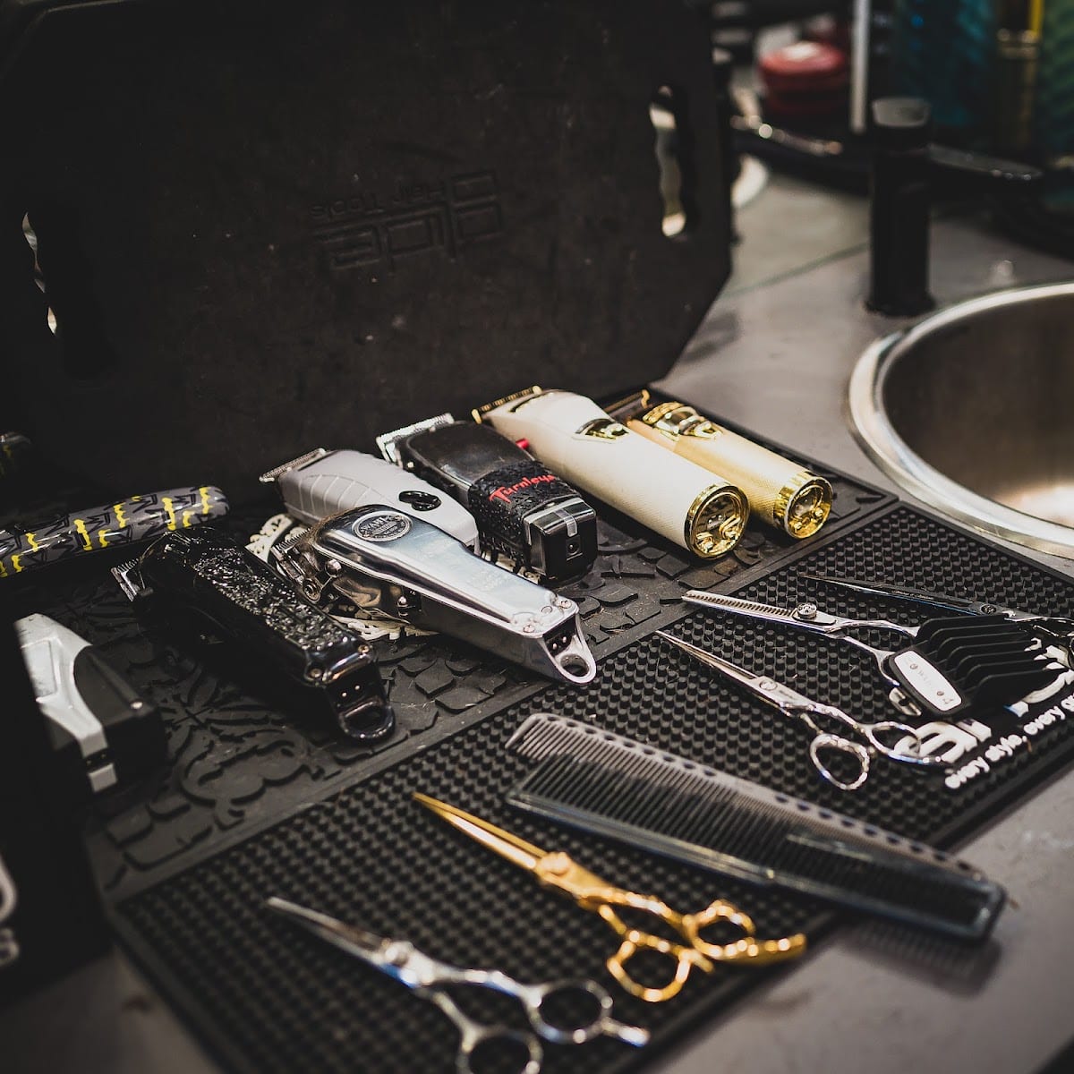 HMB Barbers - Rural View