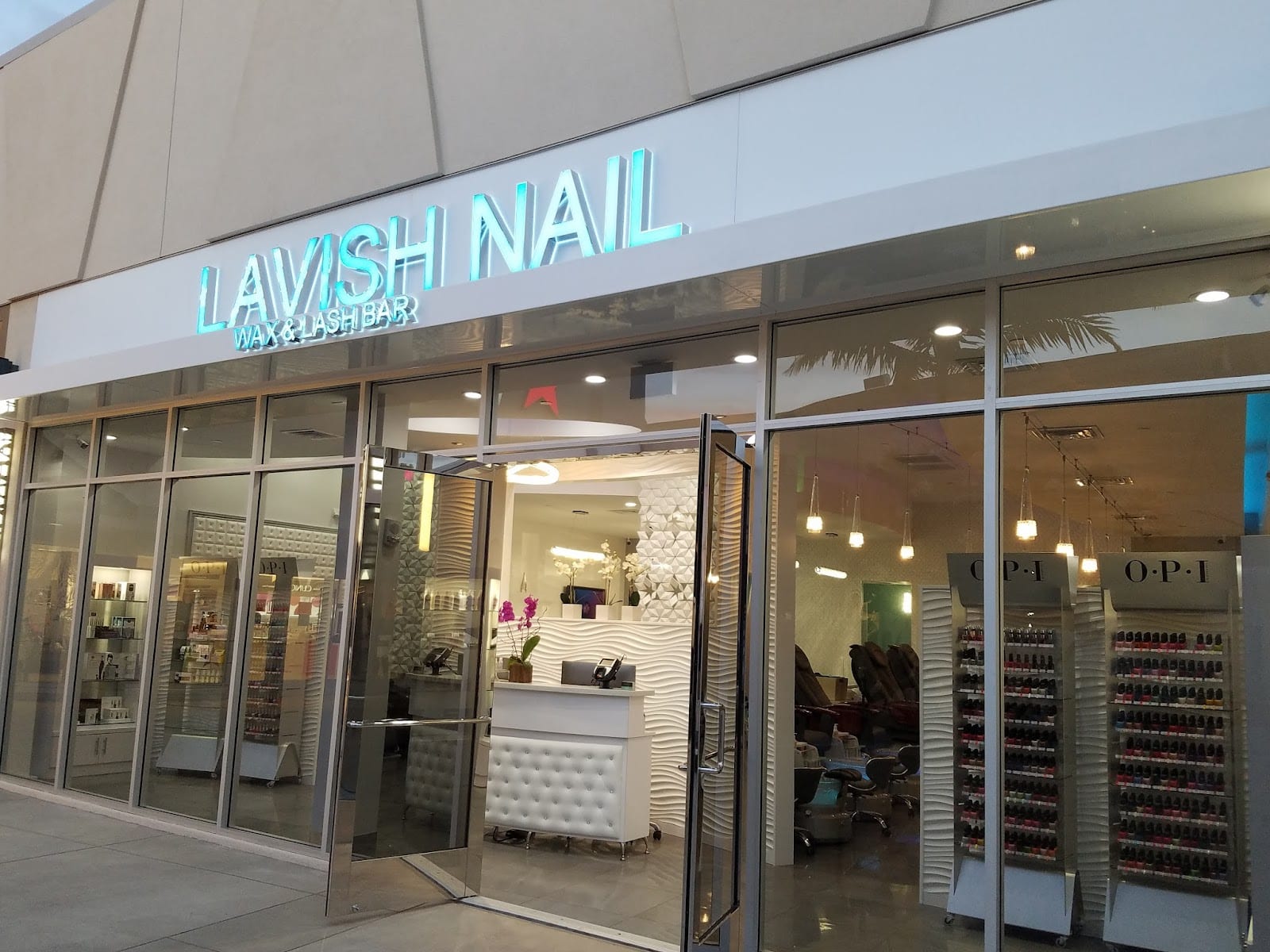 Lavish Spa & Nail Lounge, photo 2