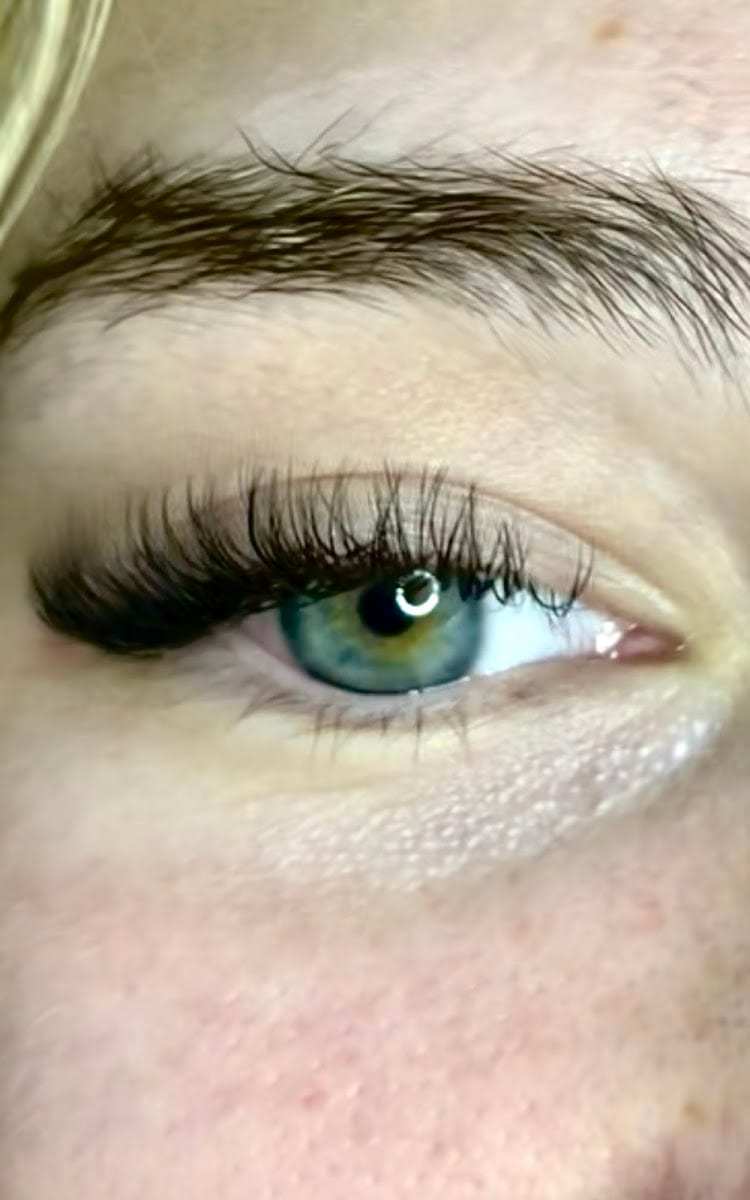 Lilith Lashes, photo 2