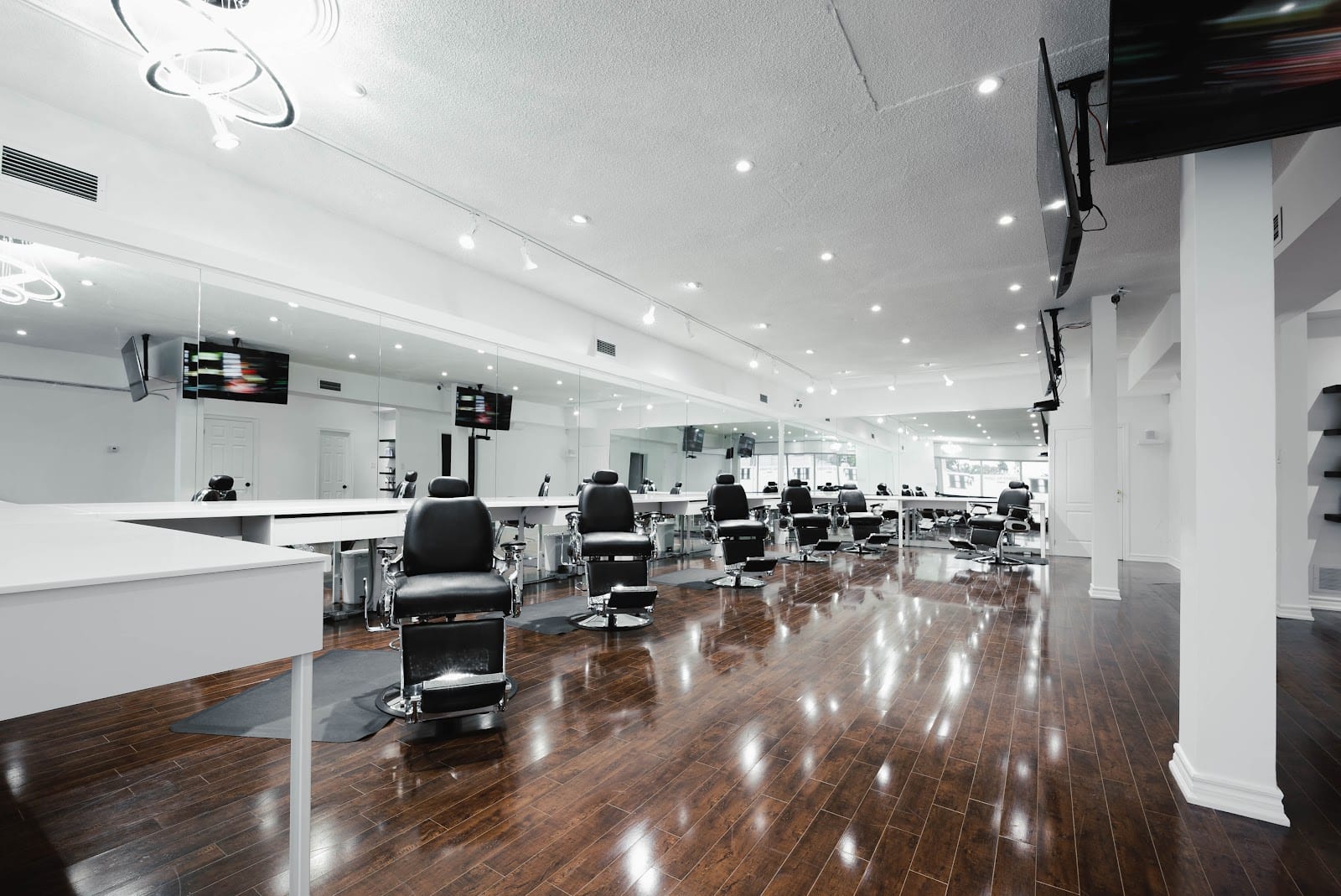 Hall of Fades Studio & Barber Shop, photo 3