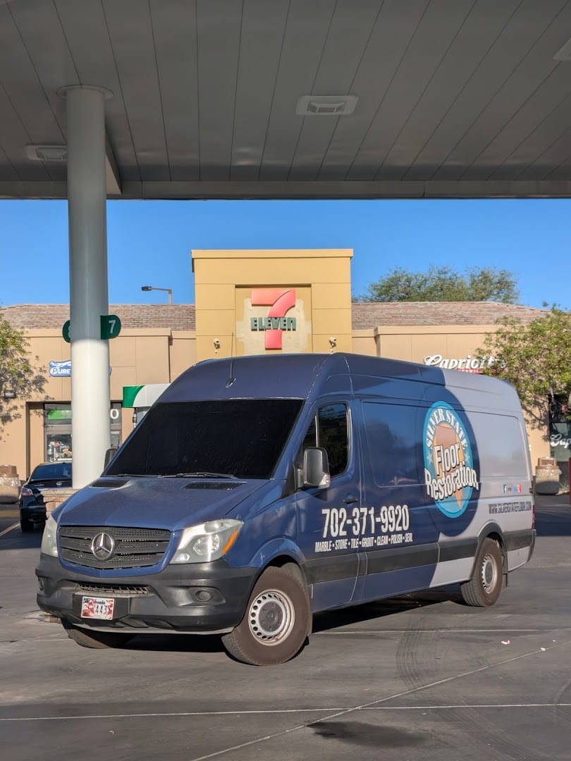 Sinclair Gas Station, photo 3