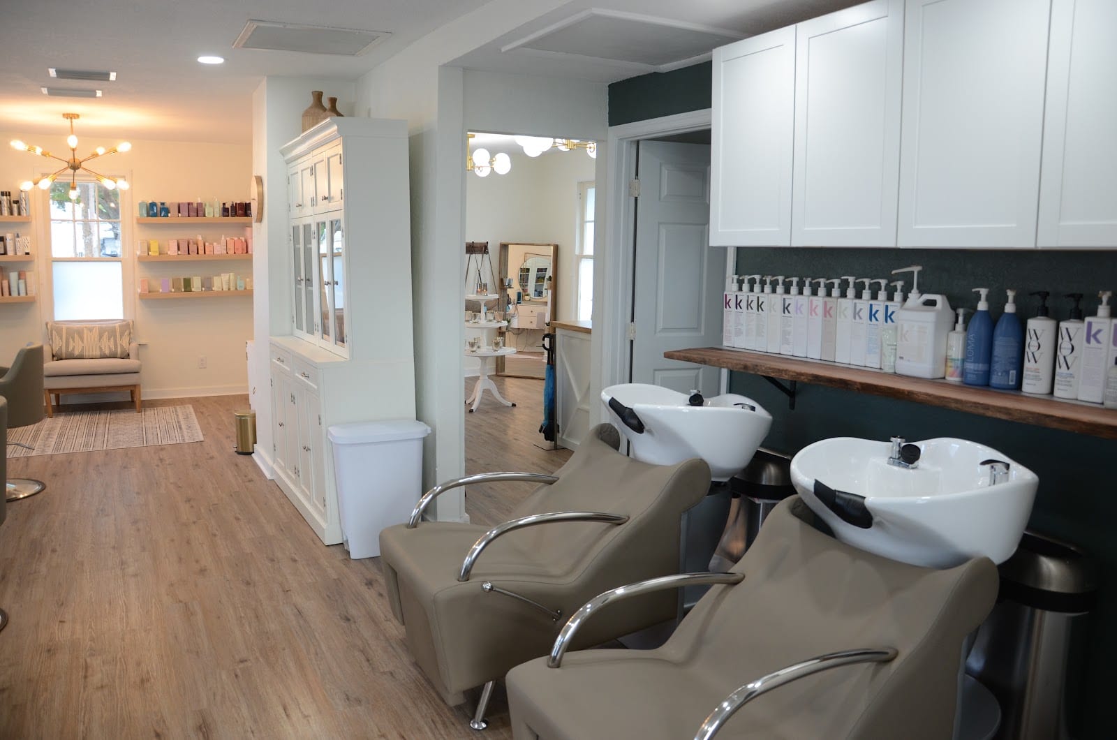 Blue Bird Salon & Boutique, photo 3