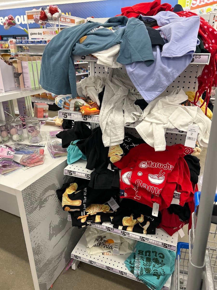 Five Below, photo 2