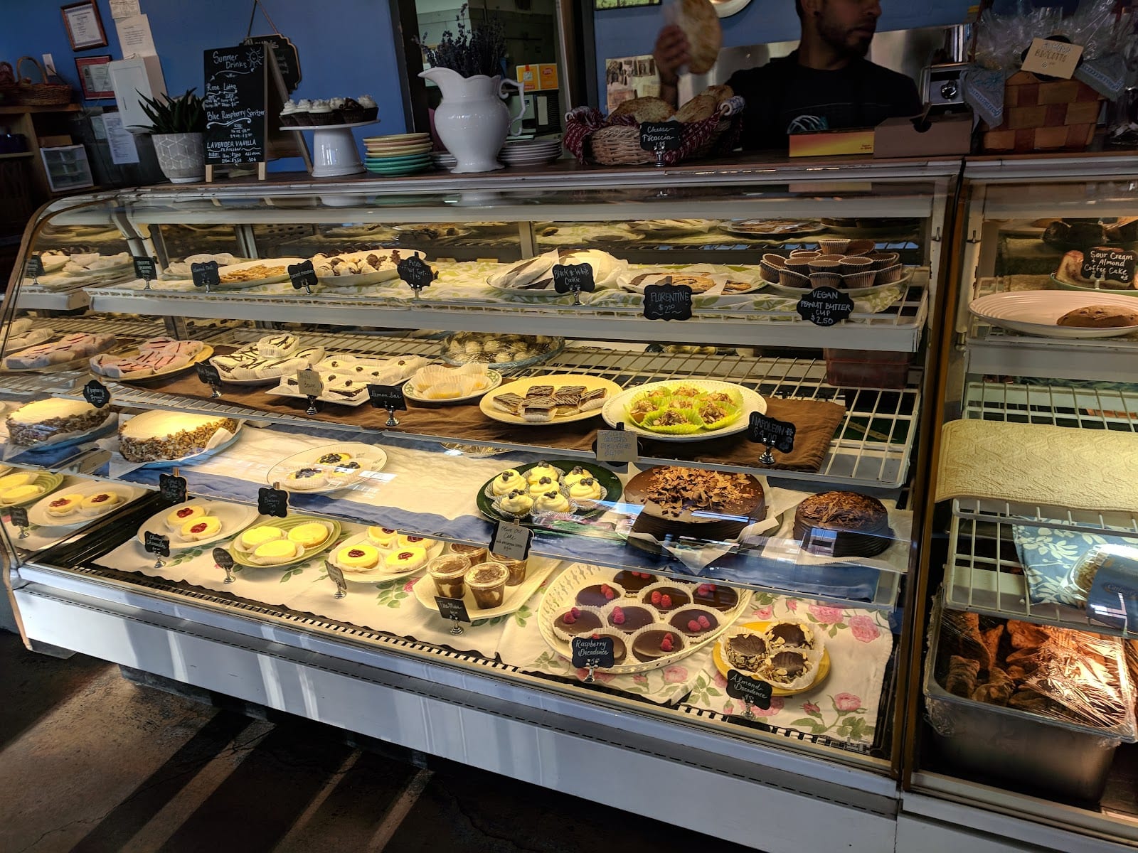 Carlucci's Bakery