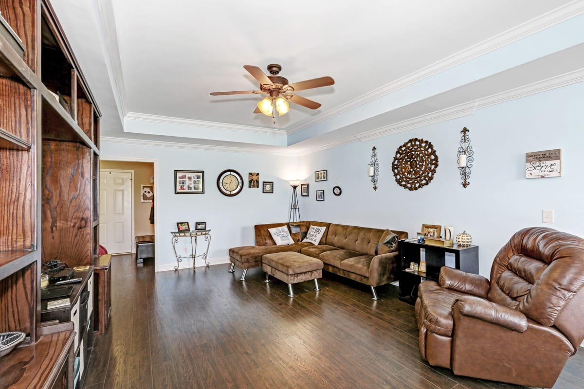 Makayla Elders - Morgan Real Estate, photo 3