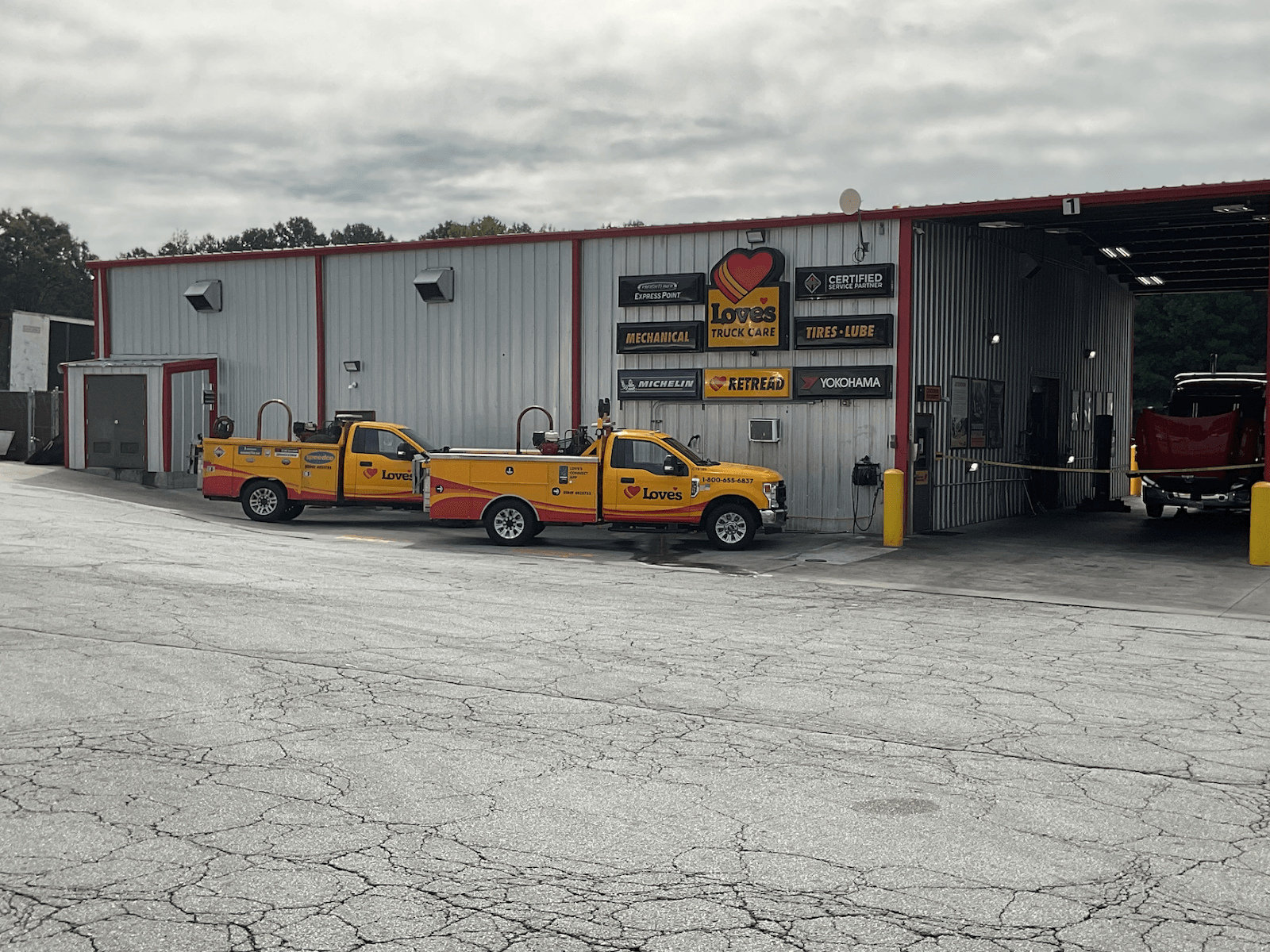 Love's Truck Care, photo 2