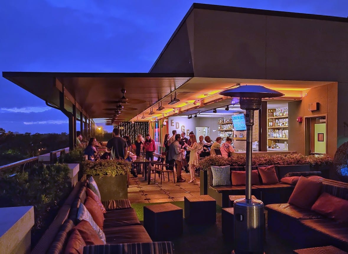 EDGE Rooftop Cocktail Lounge, photo 4