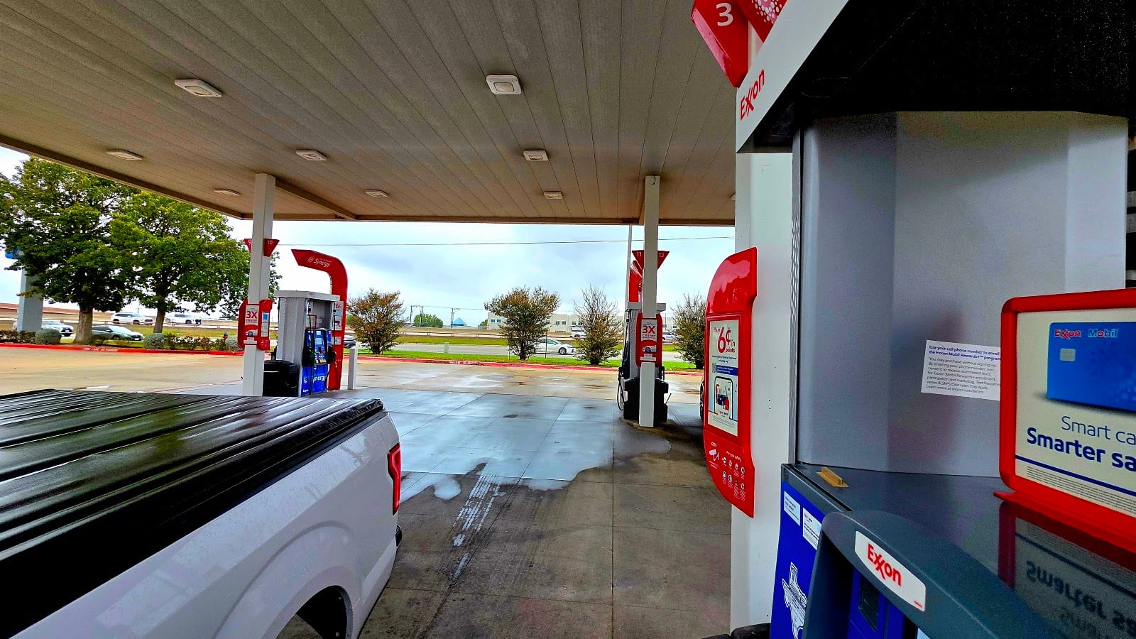 Exxon, photo 2