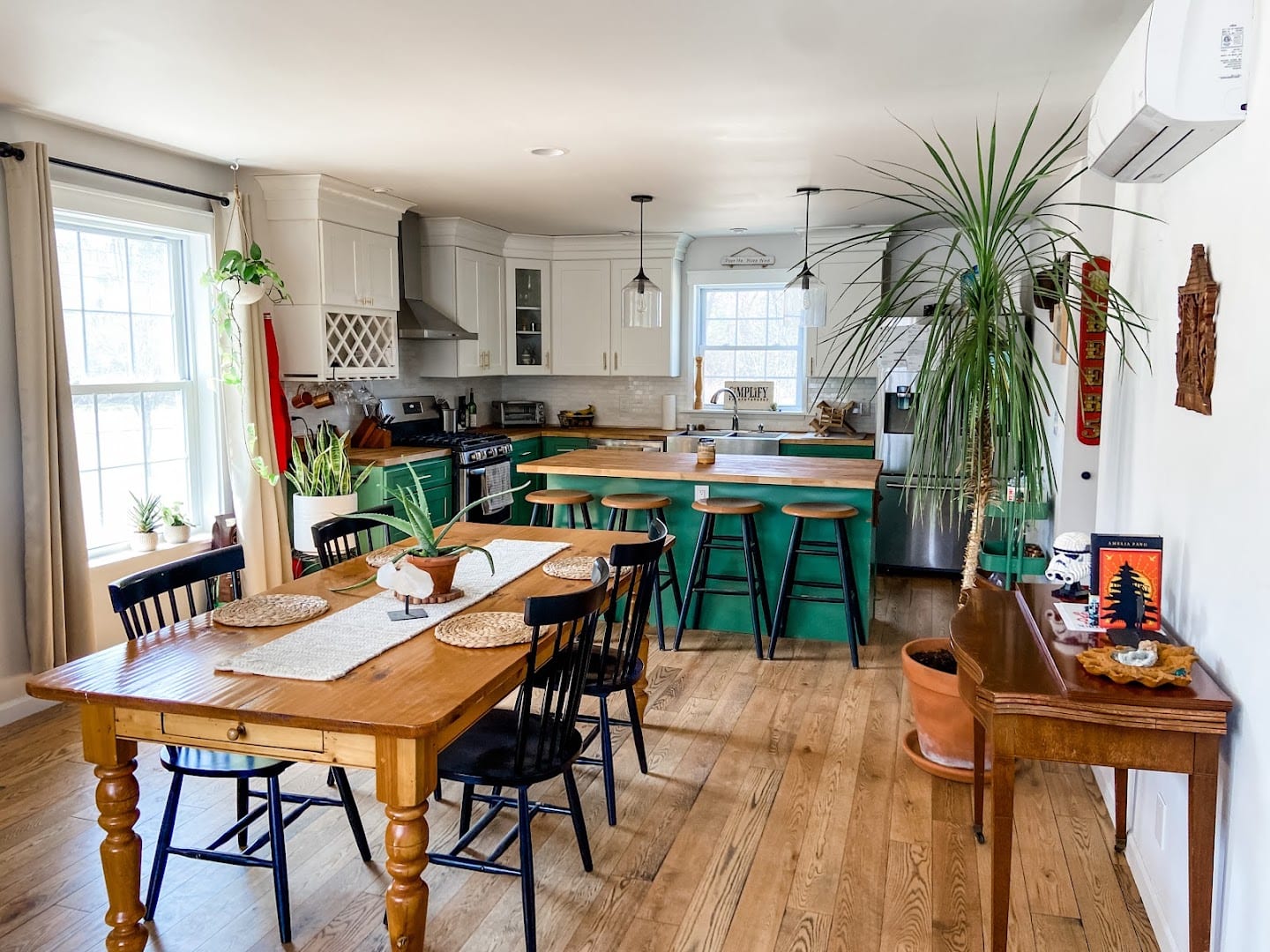 Jillian's Housekeeping & Co