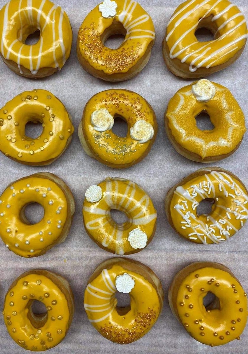 888 Donuts