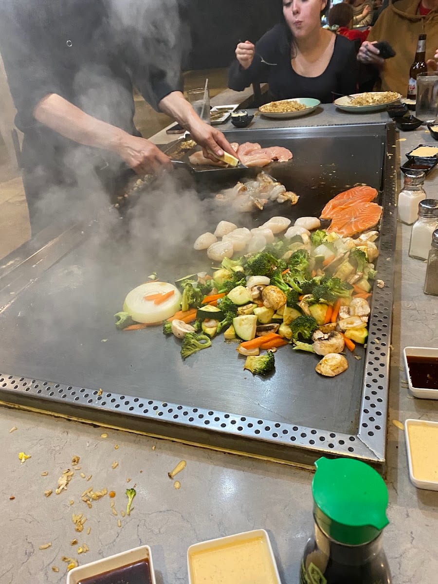 Fujiyama Japanese Steakhouse