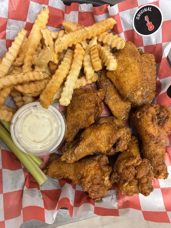 Champs Nashville Hot Chicken, photo 4