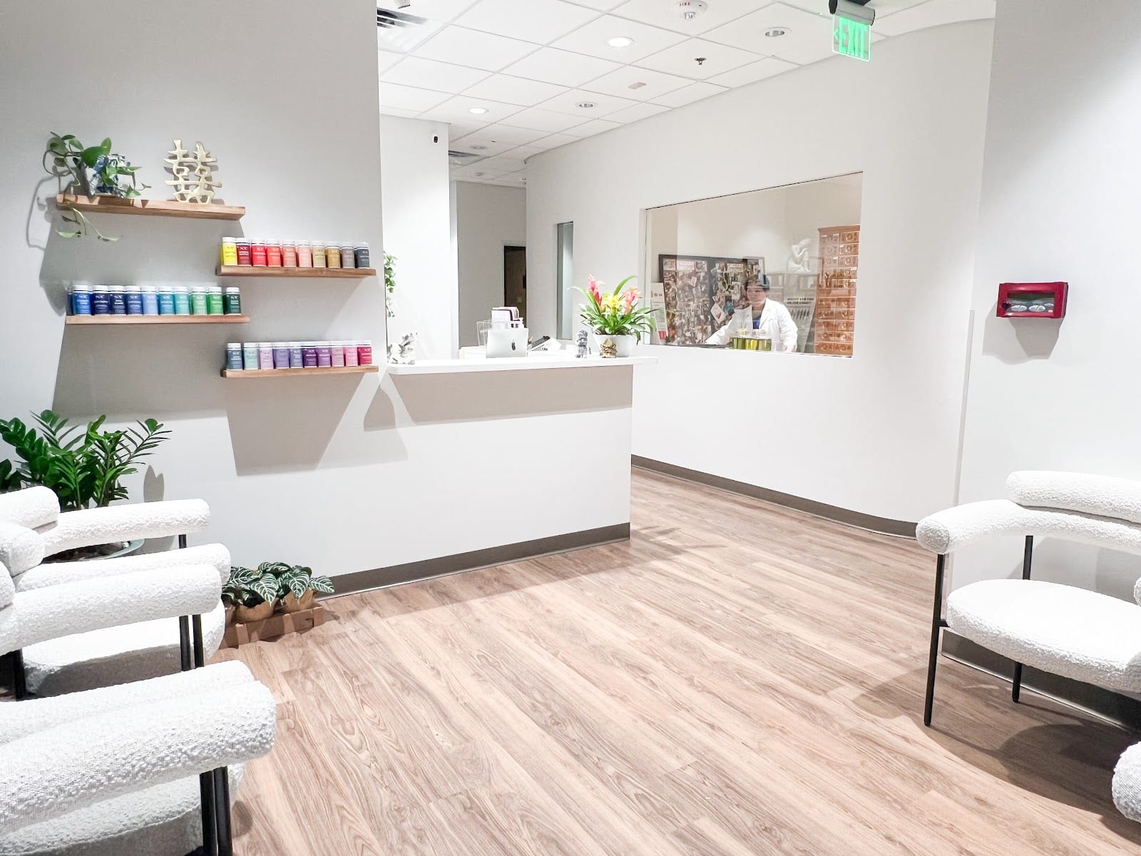 Eastern Medicine Center: Liu Jing PHD, photo 3
