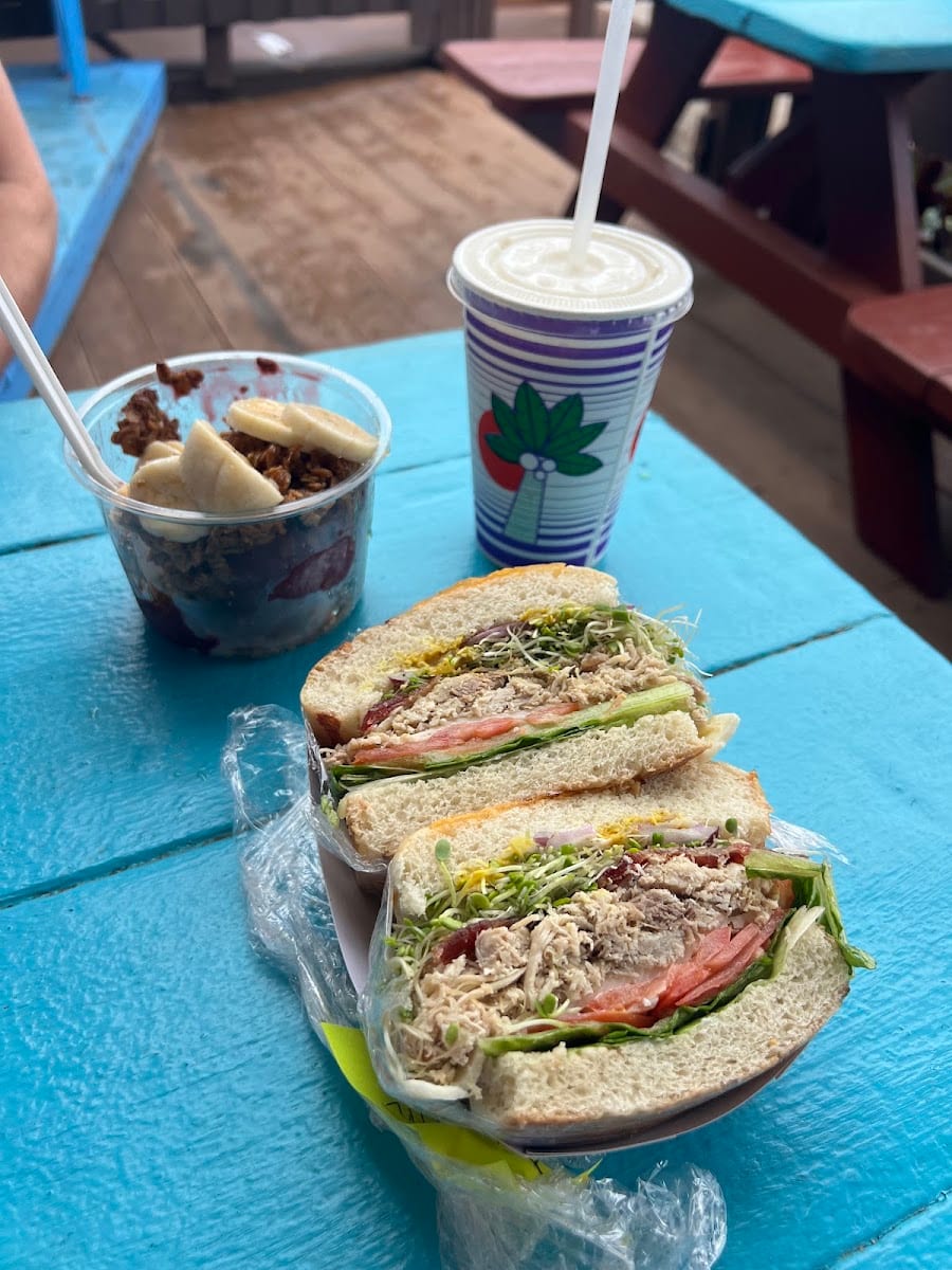Waialua Bakery & Juice Bar