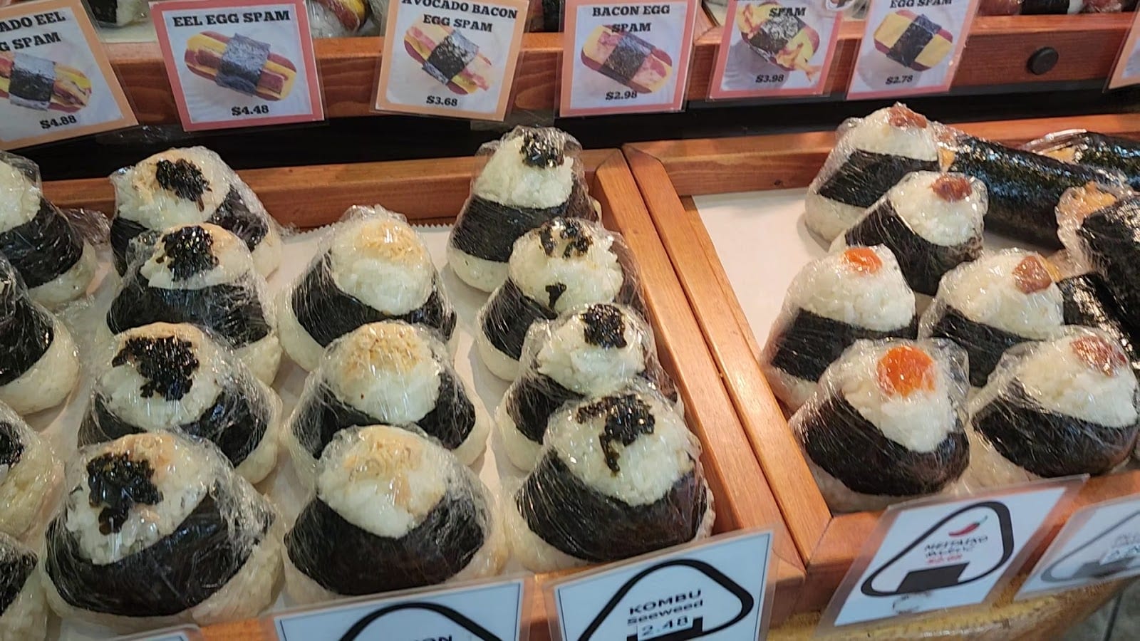 Musubi Cafe IYASUME Waikiki Beach Walk, photo 2