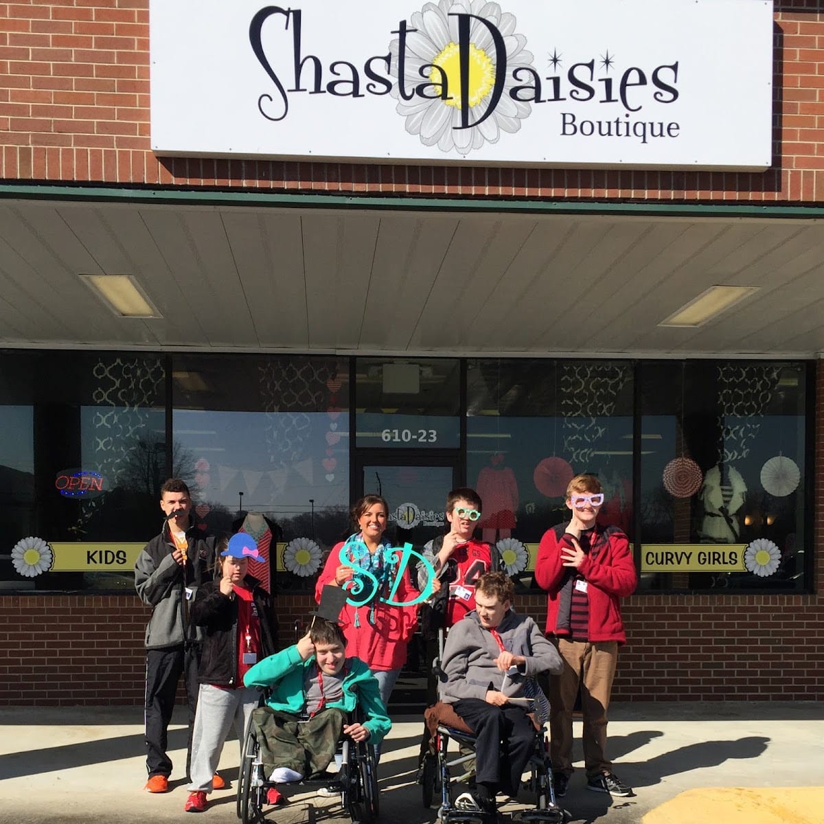 Shasta Daisies Boutique, photo 2