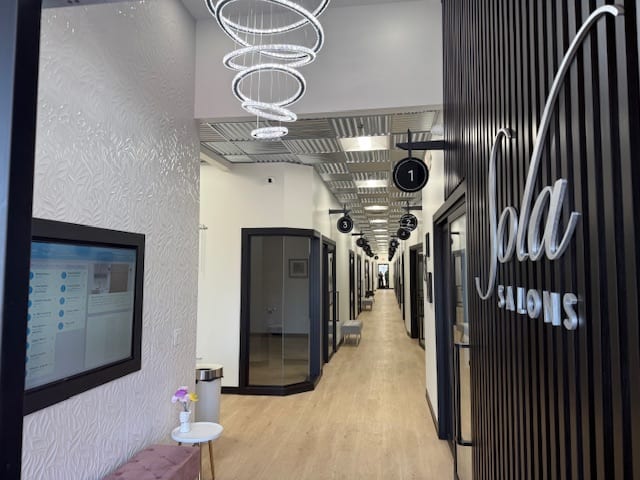 Sola Salons, photo 2
