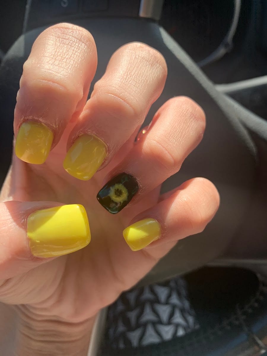 Regal Nails, Salon & Spa