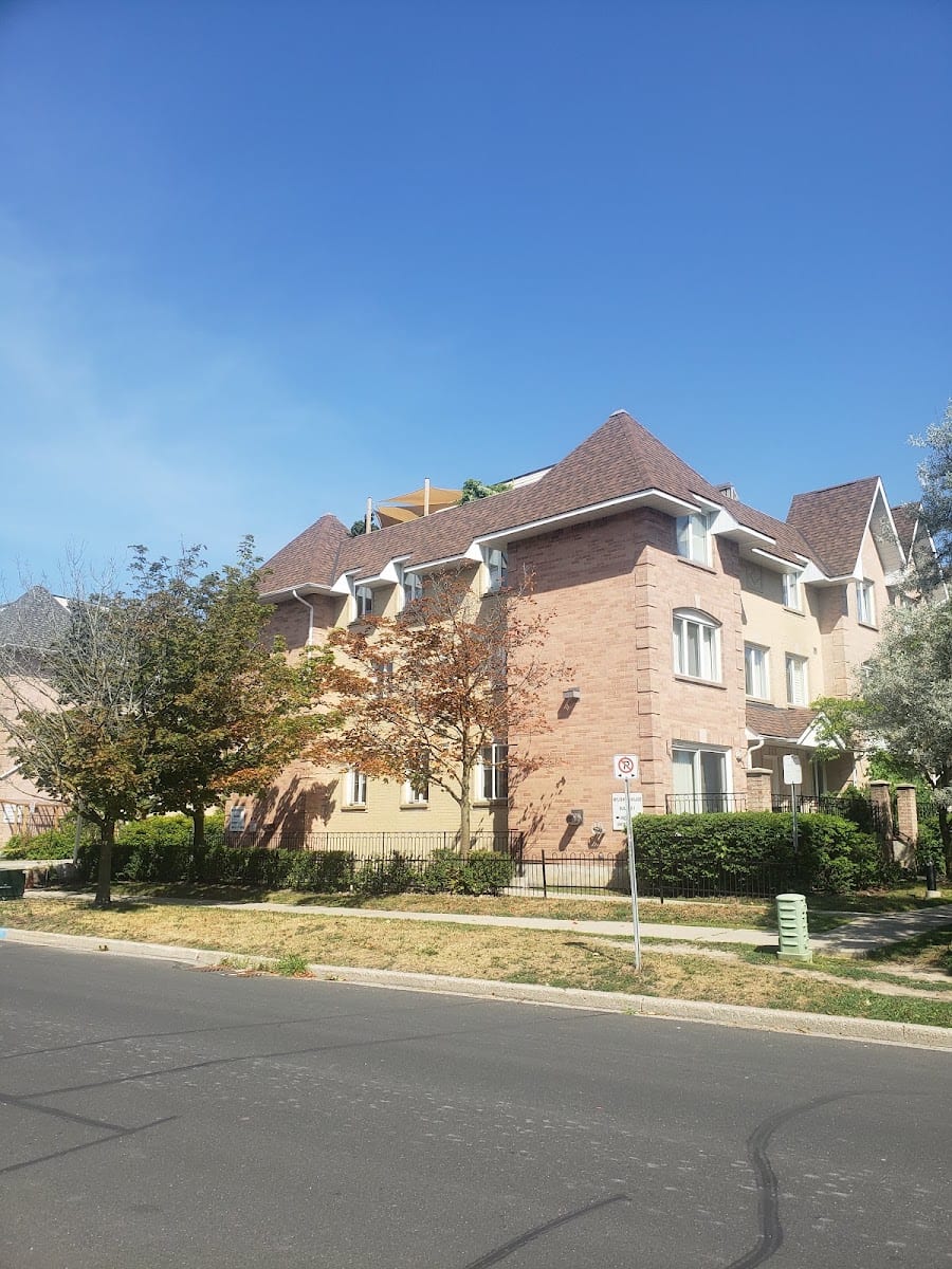 Vanderburgh Parkette, photo 3