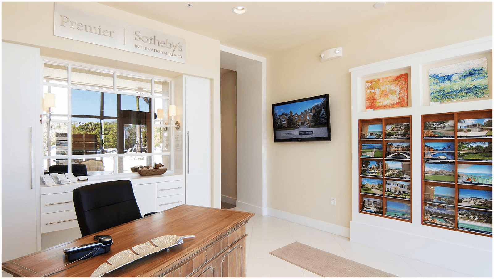 Premier Sotheby's International Realty, photo 2