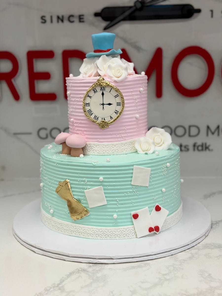 Red moon bakery and sweets