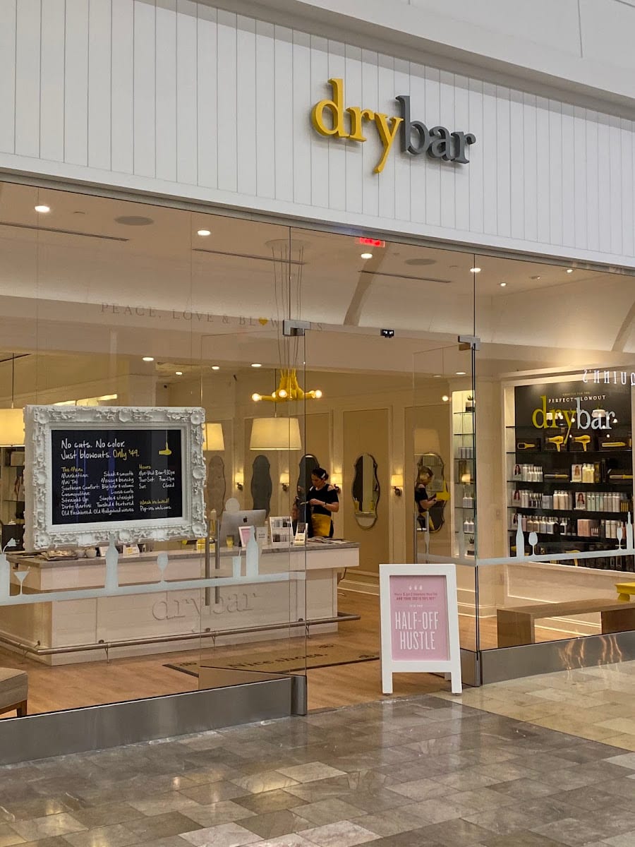 Drybar - Garden State Plaza