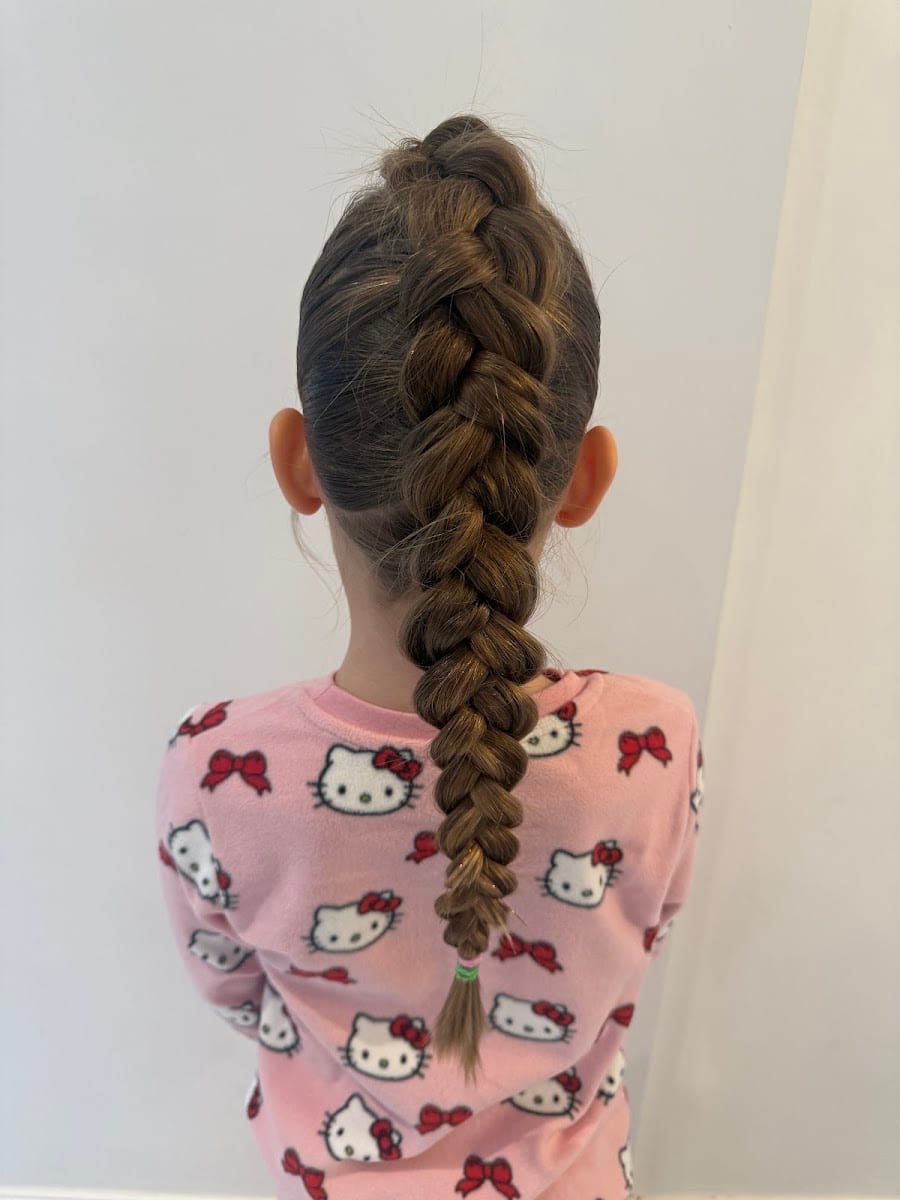 Braid Maidens - We braid you and we teach you how to braid.