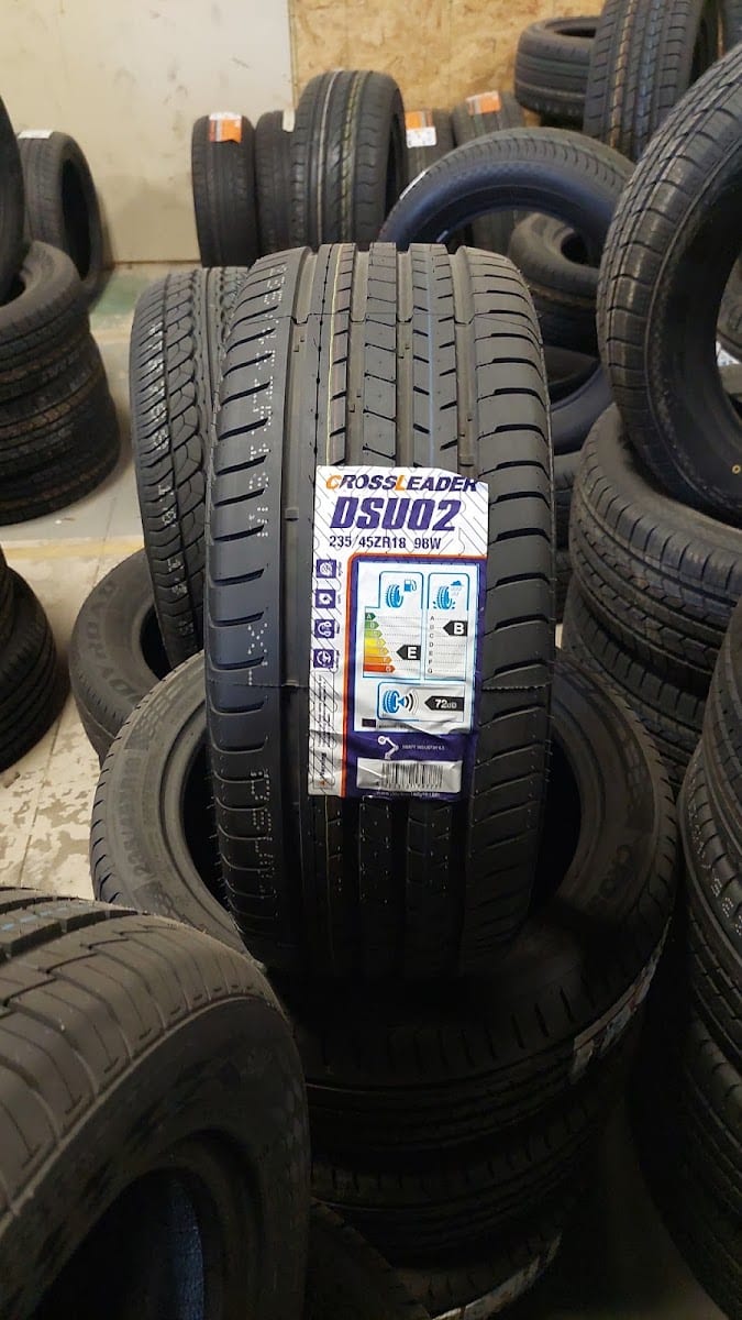 Zoomotive tires