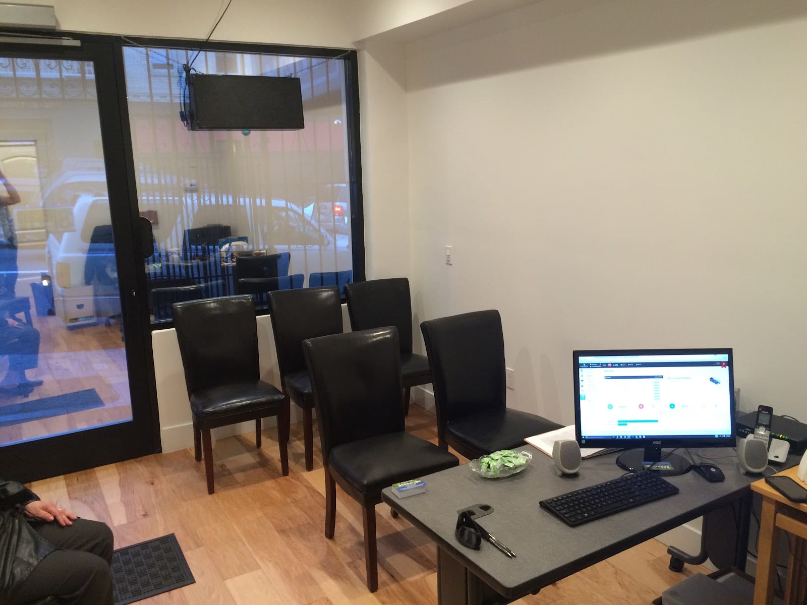 Hollywood Easy Clinic