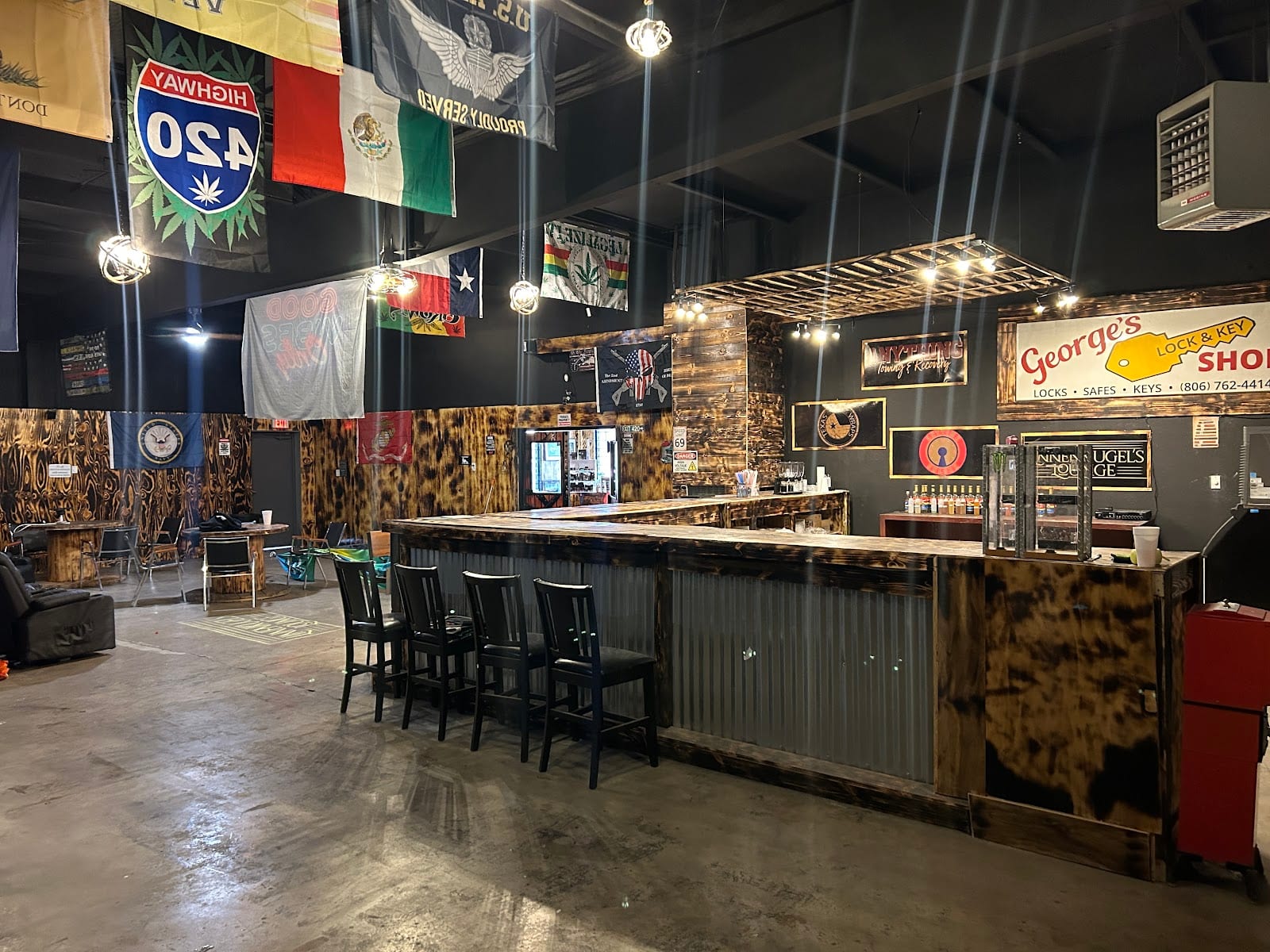George's Key Shop