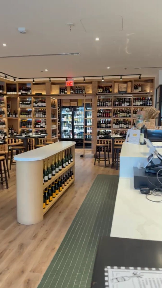 Jamie's Bottle Shop, photo 3