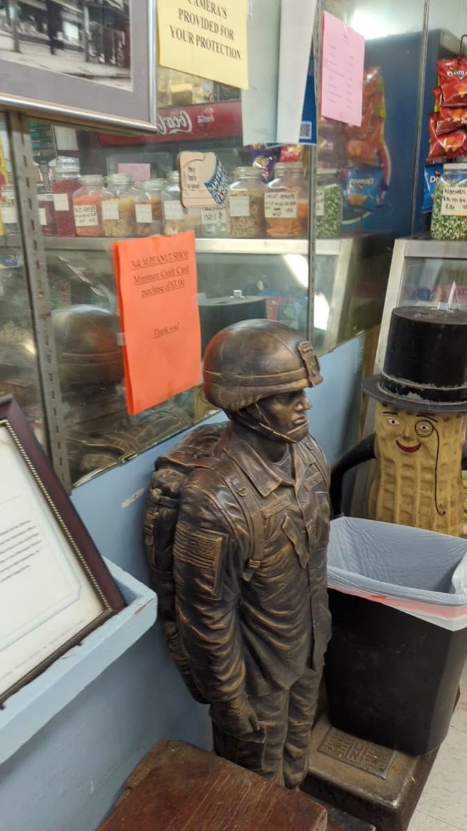 A & M Peanut Shop, photo 2