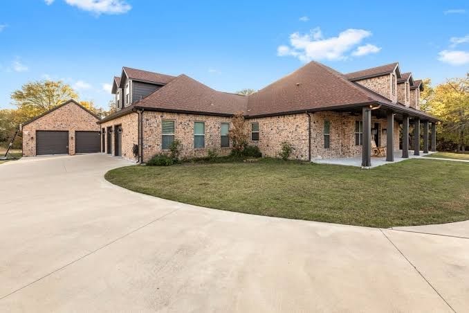 Huge, Luxe 5BR Frisco Retreat with Private Movie Theater, Home Office, and Spacious Yard - Five-Bedroom House, photo 3