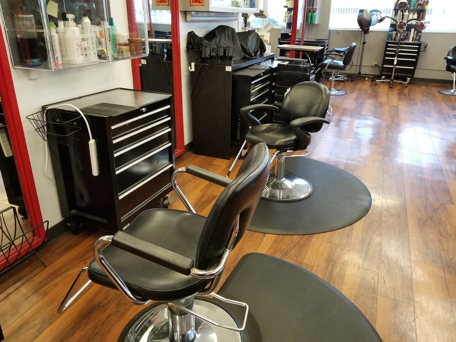Salon 808