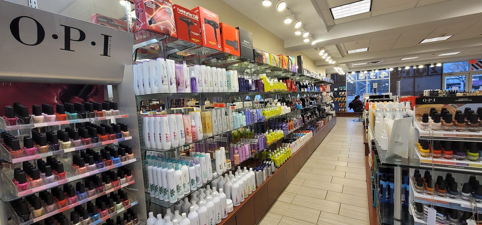 Plaza Salon, photo 3