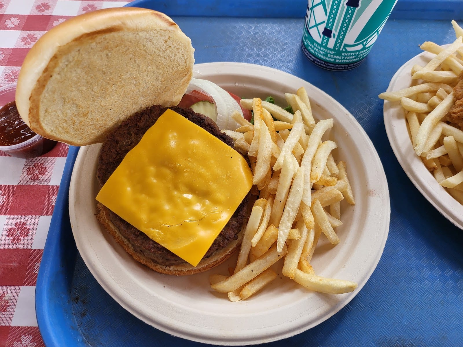 Sutter's | Burgers • Pizza, photo 3