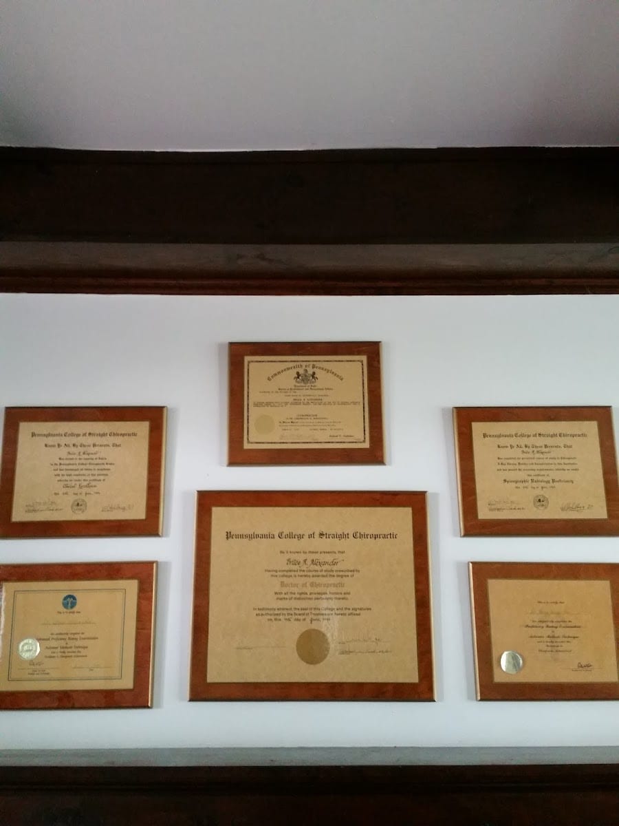 Alexander Chiropractic Center, Dr. Bruce Alexander, DC, photo 3