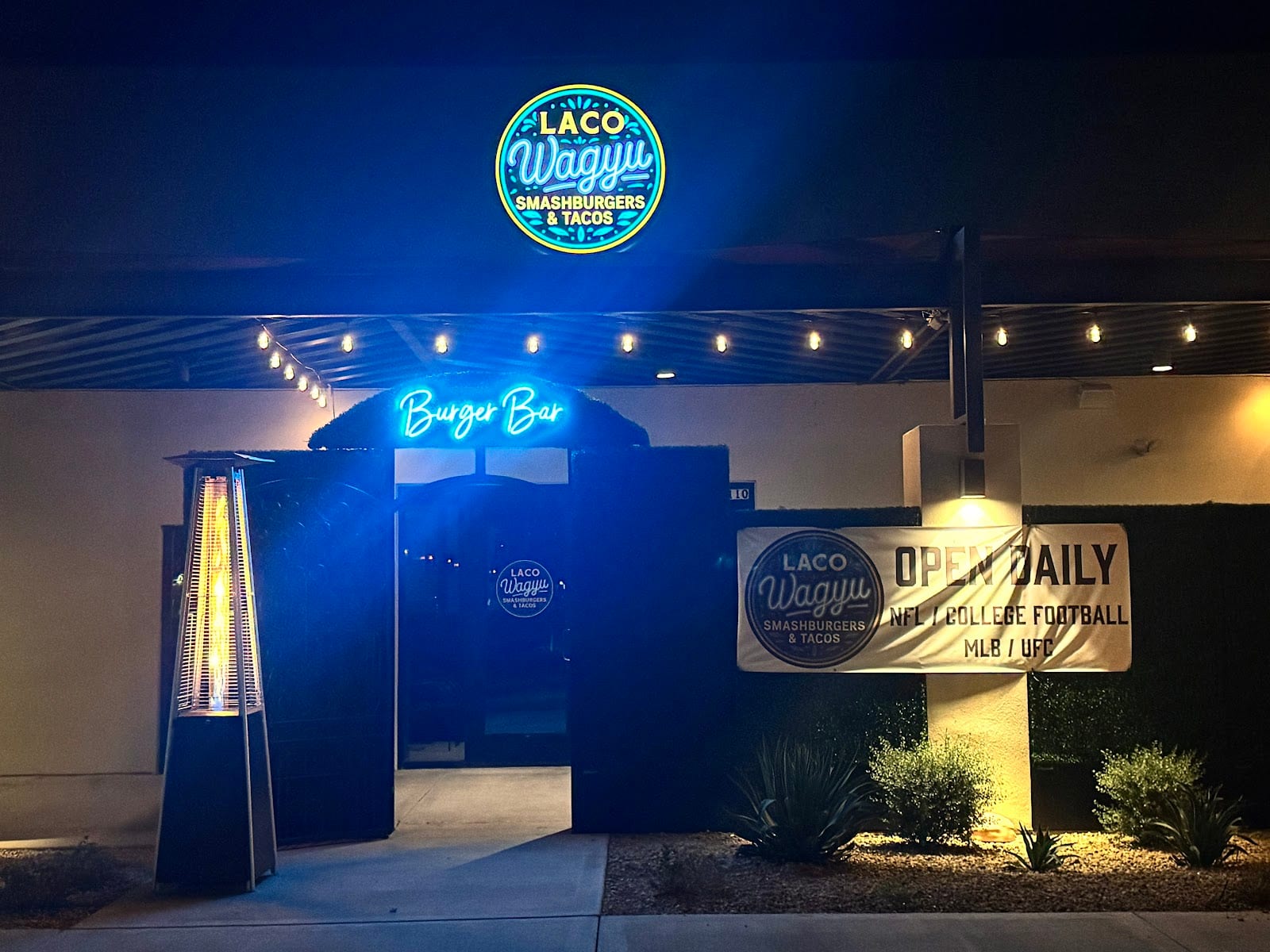 LaCo Taco & Burger Bar, photo 2