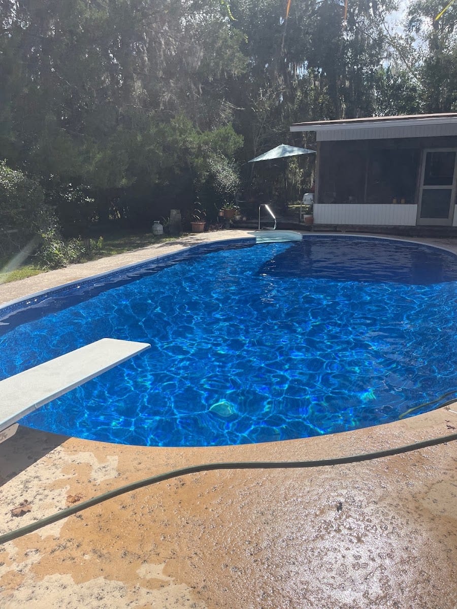 Crystal Pools And Spas Of North Florida Inc